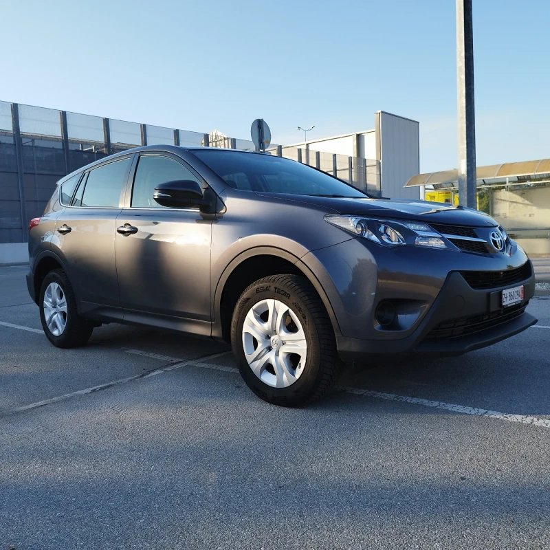 Toyota Rav4 2.0 4x4  Швейцария , снимка 4 - Автомобили и джипове - 47398553