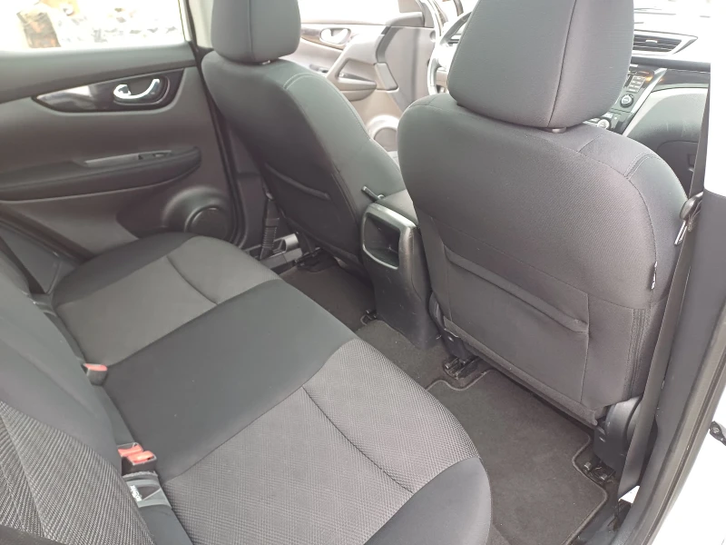 Nissan Qashqai 1.2 T* * 360-KAMERA* * PANORAMA* * * Keyless GO * , снимка 11 - Автомобили и джипове - 48620299