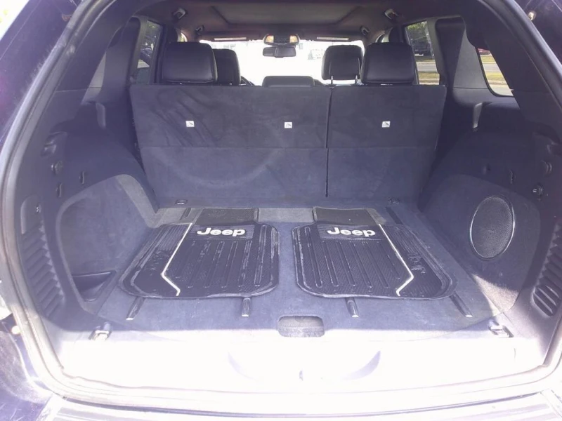 Jeep Grand cherokee Overland* HEMI* Distronic* Въздух* Подгрев* Обдух*, снимка 14 - Автомобили и джипове - 52317721