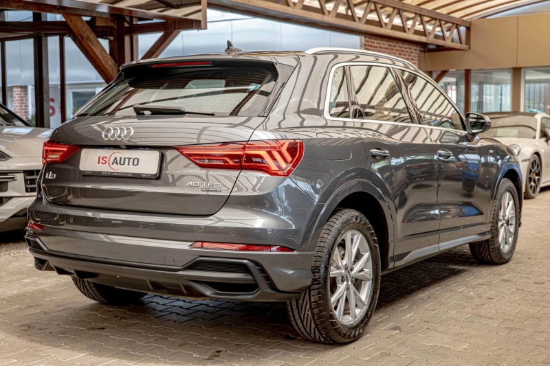Audi Q3 40TFSI/Quattro/Sline/Панорама/Side Assist/Virtual/, снимка 5 - Автомобили и джипове - 51435271