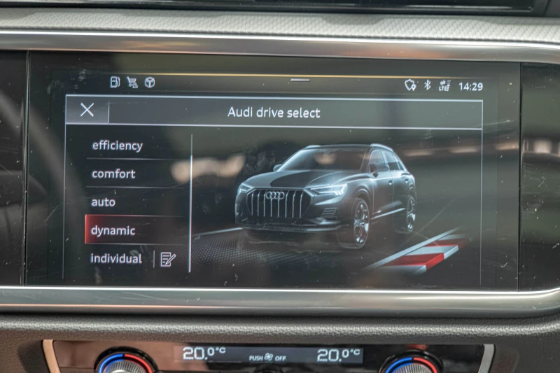 Audi Q3 40TFSI/Quattro/Sline/Панорама/Side Assist/Virtual/, снимка 12 - Автомобили и джипове - 51435271