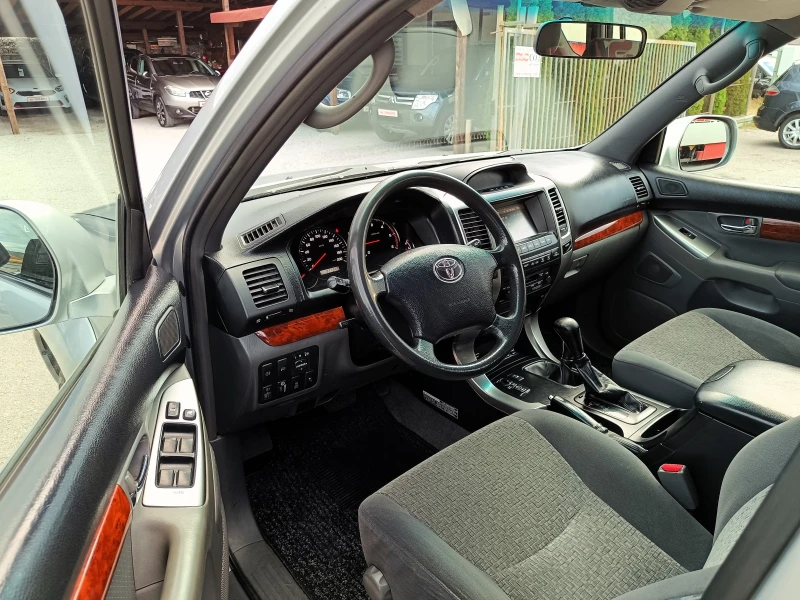 Toyota Land cruiser 3.0 D4D* АВТОМАТИК* 4Х4* БАВНИ* БЛОКАЖ* NAVI* , снимка 8 - Автомобили и джипове - 52229848