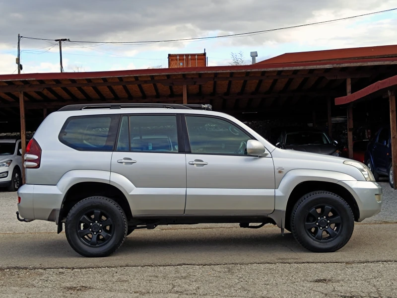 Toyota Land cruiser 3.0 D4D* АВТОМАТИК* 4Х4* БАВНИ* БЛОКАЖ* NAVI* , снимка 4 - Автомобили и джипове - 52229848