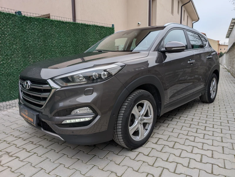 Hyundai Tucson 2.0CRDI* 4x4* Premium* Обдухване* Keyless