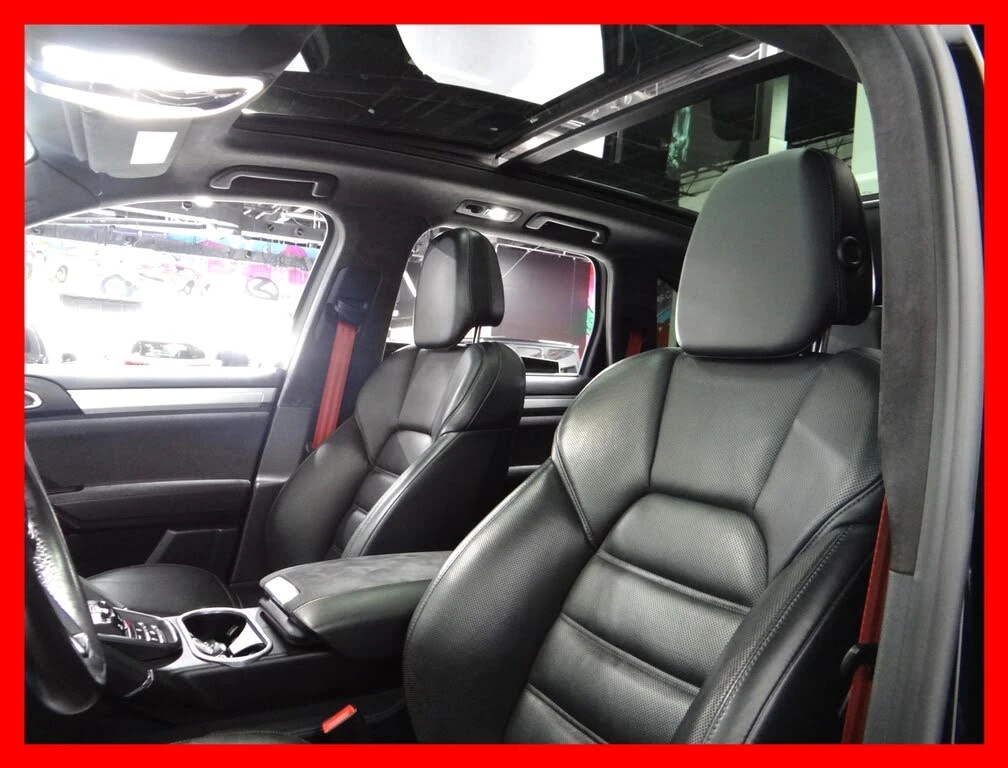 Porsche Cayenne GTS * AWD* АвтоКредит* (ЦЕНА ДО БГ) - изображение 10