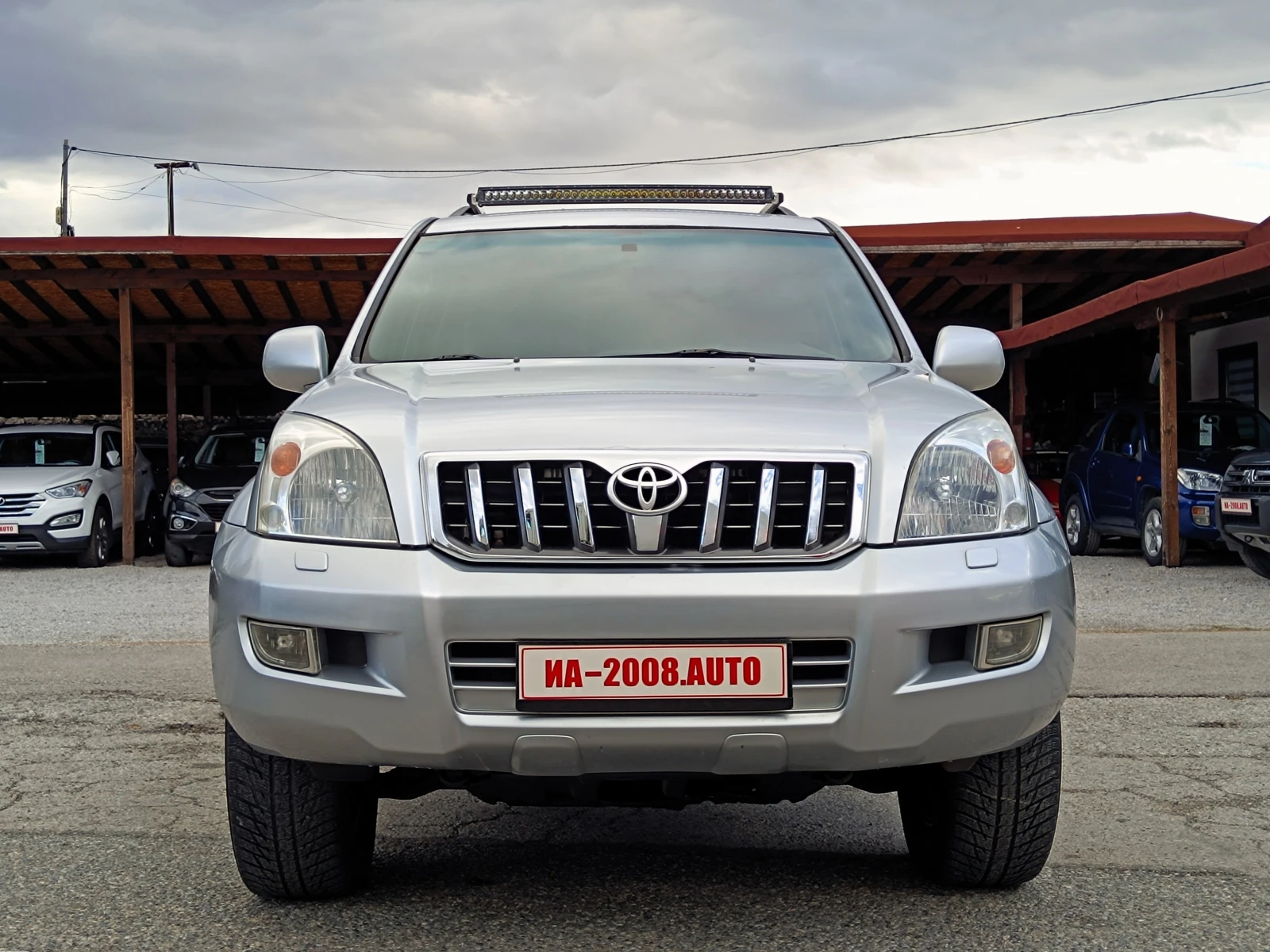 Toyota Land cruiser 3.0 D4D* АВТОМАТИК* 4Х4* БАВНИ* БЛОКАЖ* NAVI*  - изображение 2