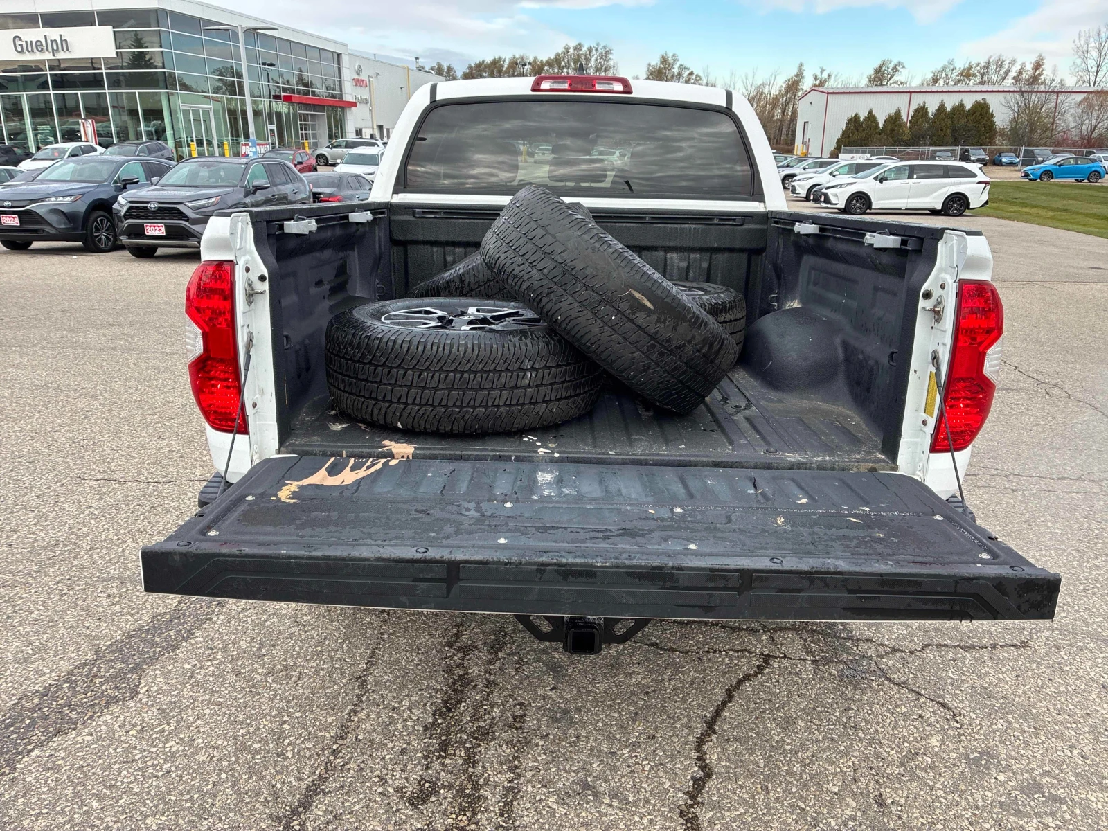 Toyota Tundra * CARFAX *    | Mobile.bg   14