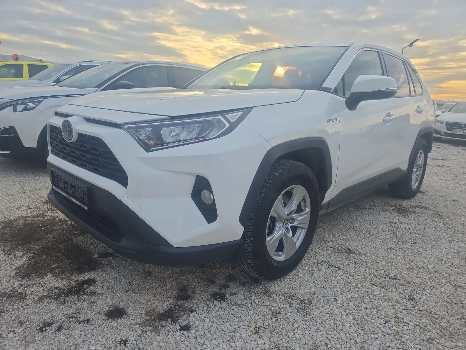 Toyota Rav4 2.5.Hibrid 4x4 222ps - изображение 2