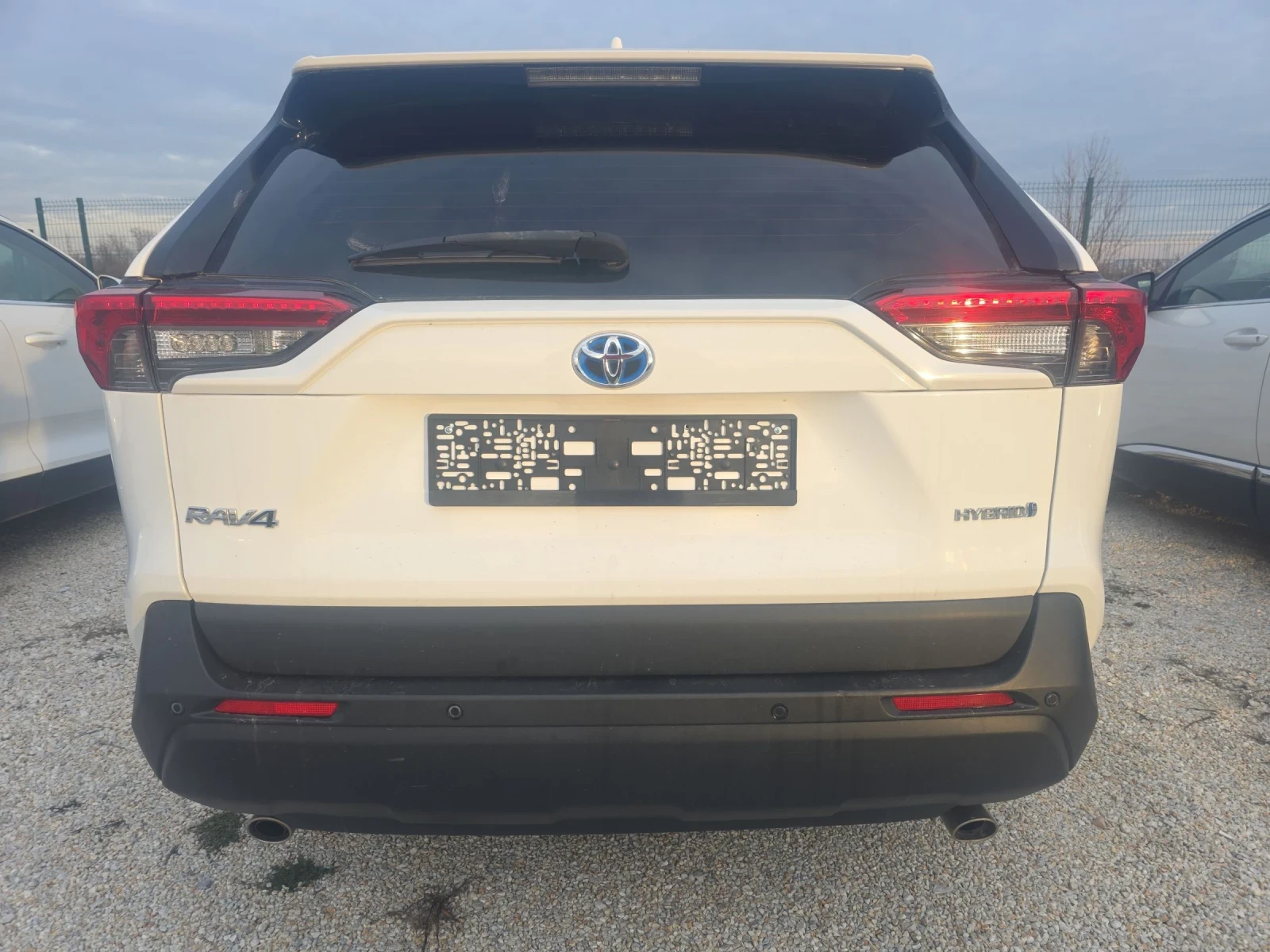 Toyota Rav4 2.5.Hibrid 4x4 222ps - изображение 3