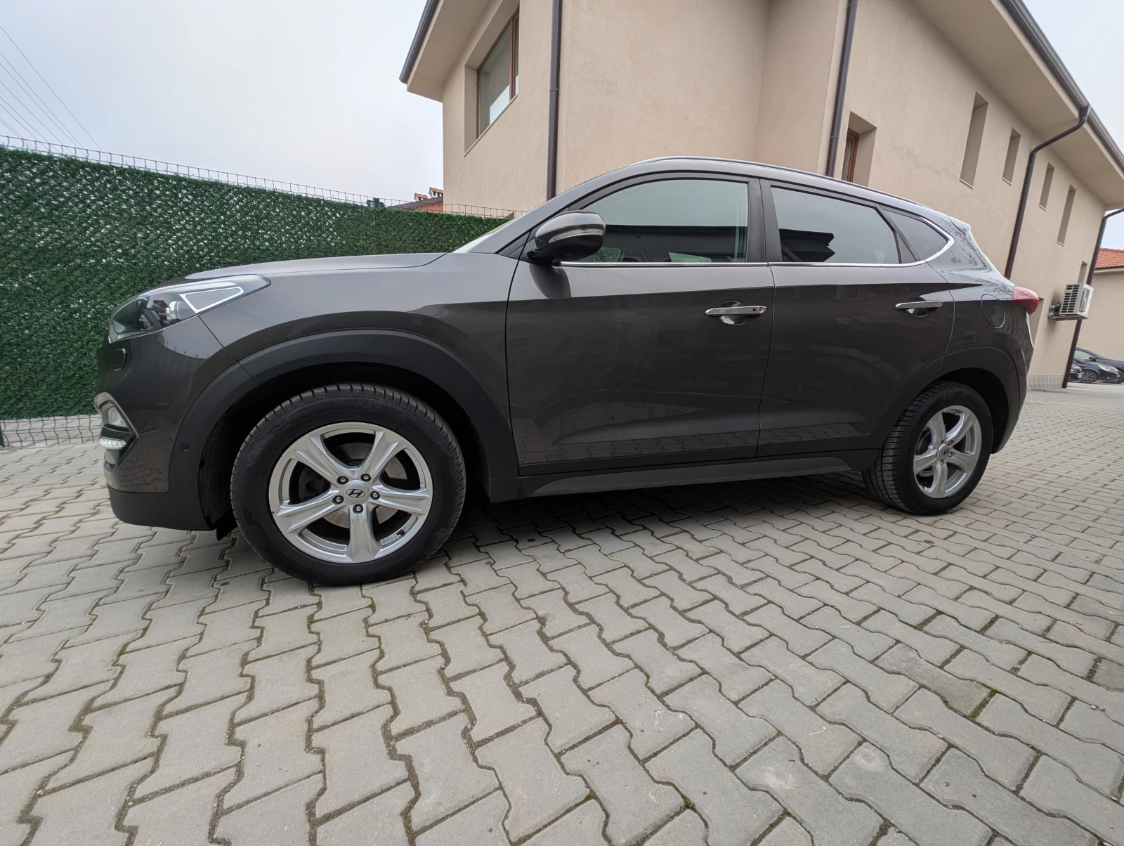 Hyundai Tucson 2.0CRDI* 4x4* Premium* ���������* Keyless | Mobile.bg � ����������� 4