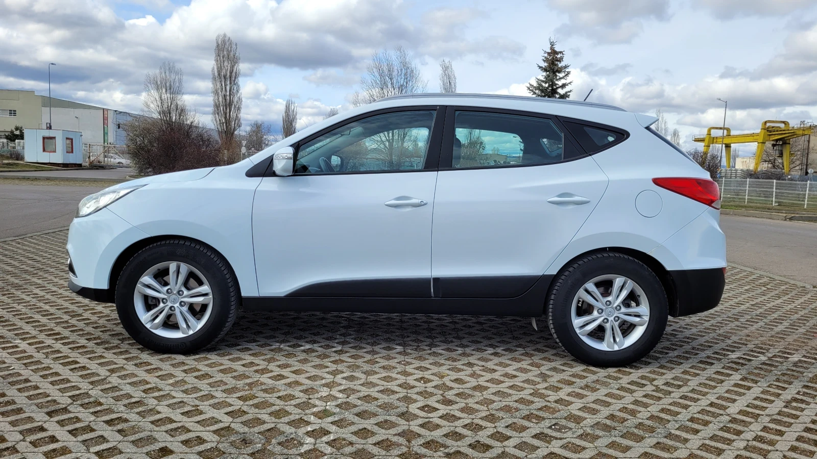 Hyundai IX35, снимка 5 - Автомобили и джипове - 53940275