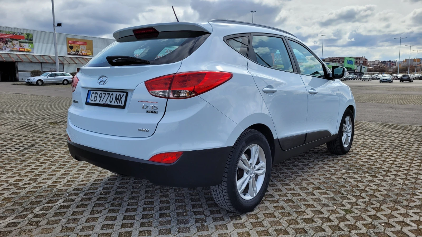Hyundai IX35, снимка 3 - Автомобили и джипове - 53940275