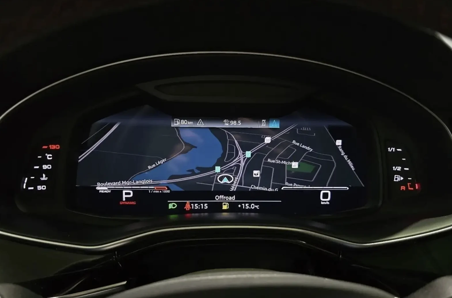 Audi RSQ8 Bang & Olufsen* Virtual Cockpit Plus* Head-Up* , снимка 14 - Автомобили и джипове - 54968336