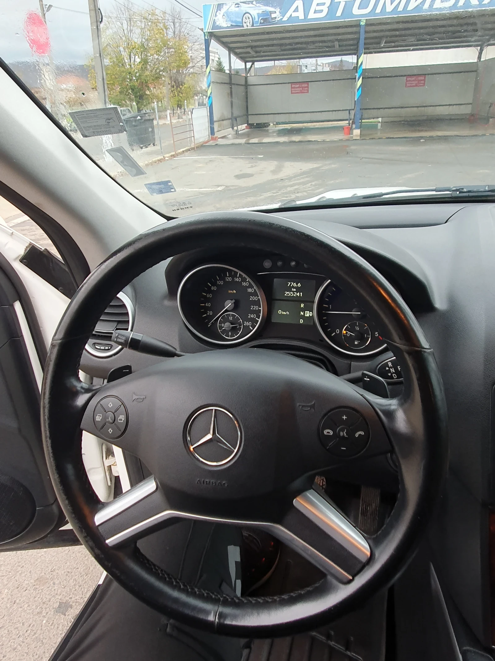 Mercedes-Benz ML 350, снимка 12 - Автомобили и джипове - 55187359
