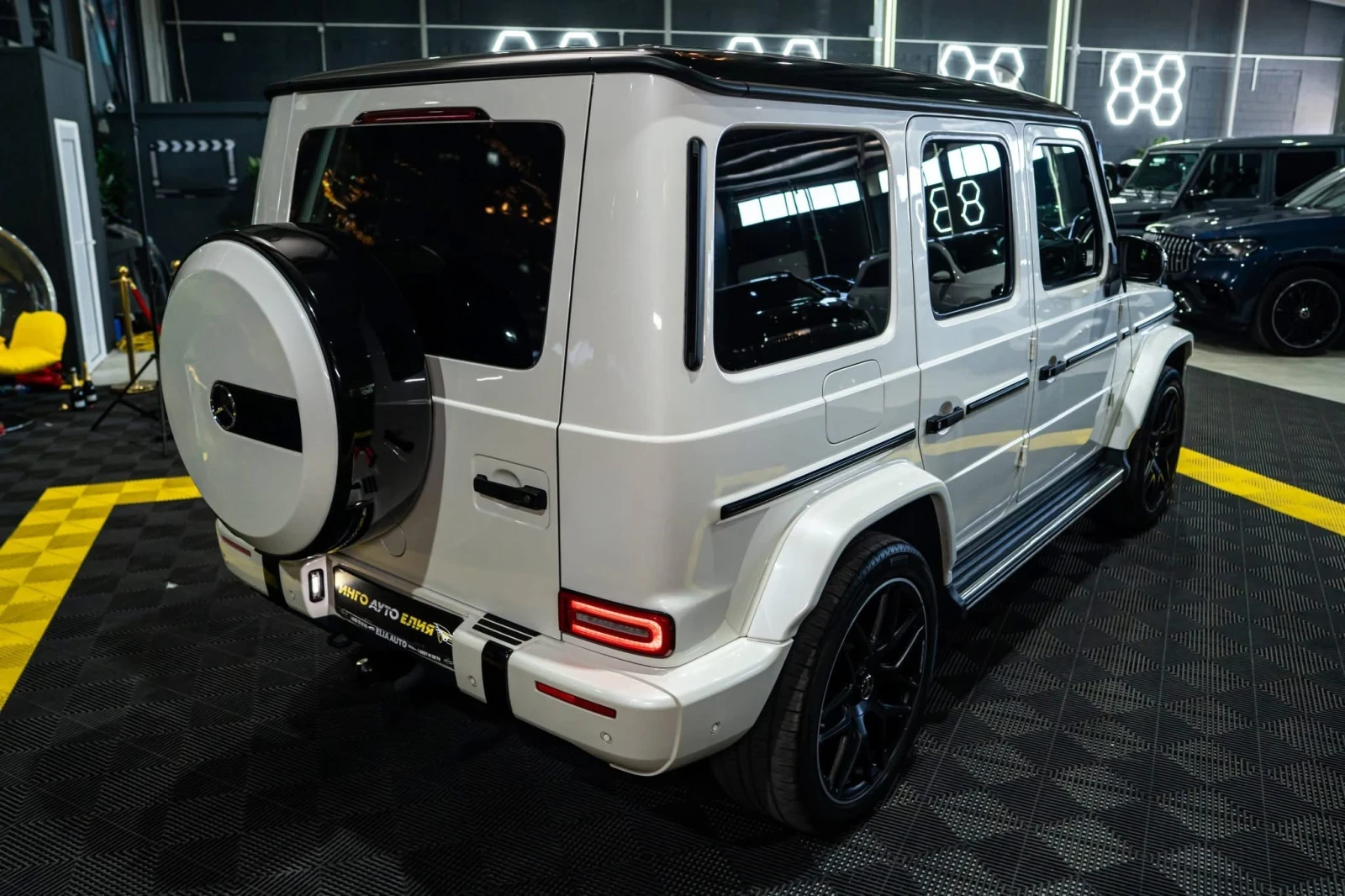 Mercedes-Benz G 500 4MATIC AMG LINE LED DESIGNO BURM 3XTV ЛИЗИНГ 100%, снимка 9 - Автомобили и джипове - 55340406