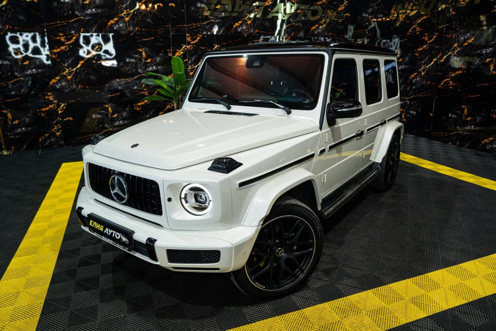 Mercedes-Benz G 500 4MATIC AMG LINE LED DESIGNO BURM 3XTV ЛИЗИНГ 100%, снимка 5 - Автомобили и джипове - 55340406