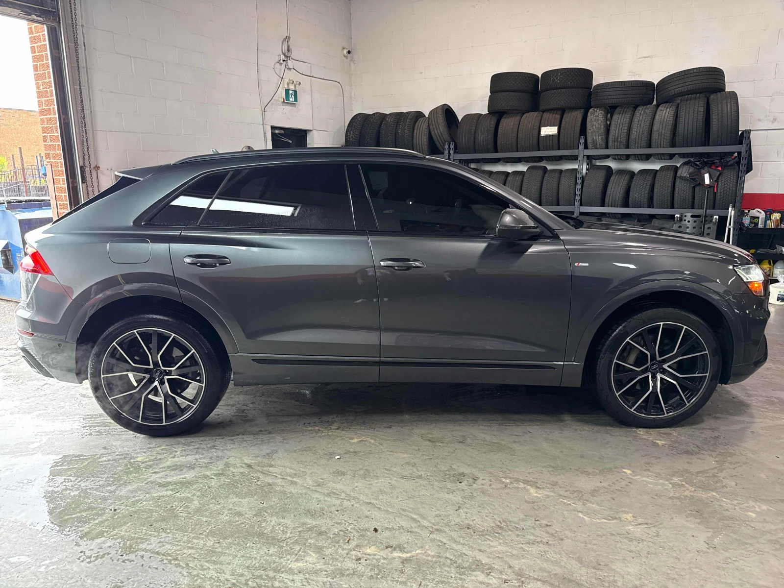 Audi Q8 QUATTRO* ОБДУХ* ПОДГРЕВ* 3D BANG&OLUFSEN* , снимка 4 - Автомобили и джипове - 55782512