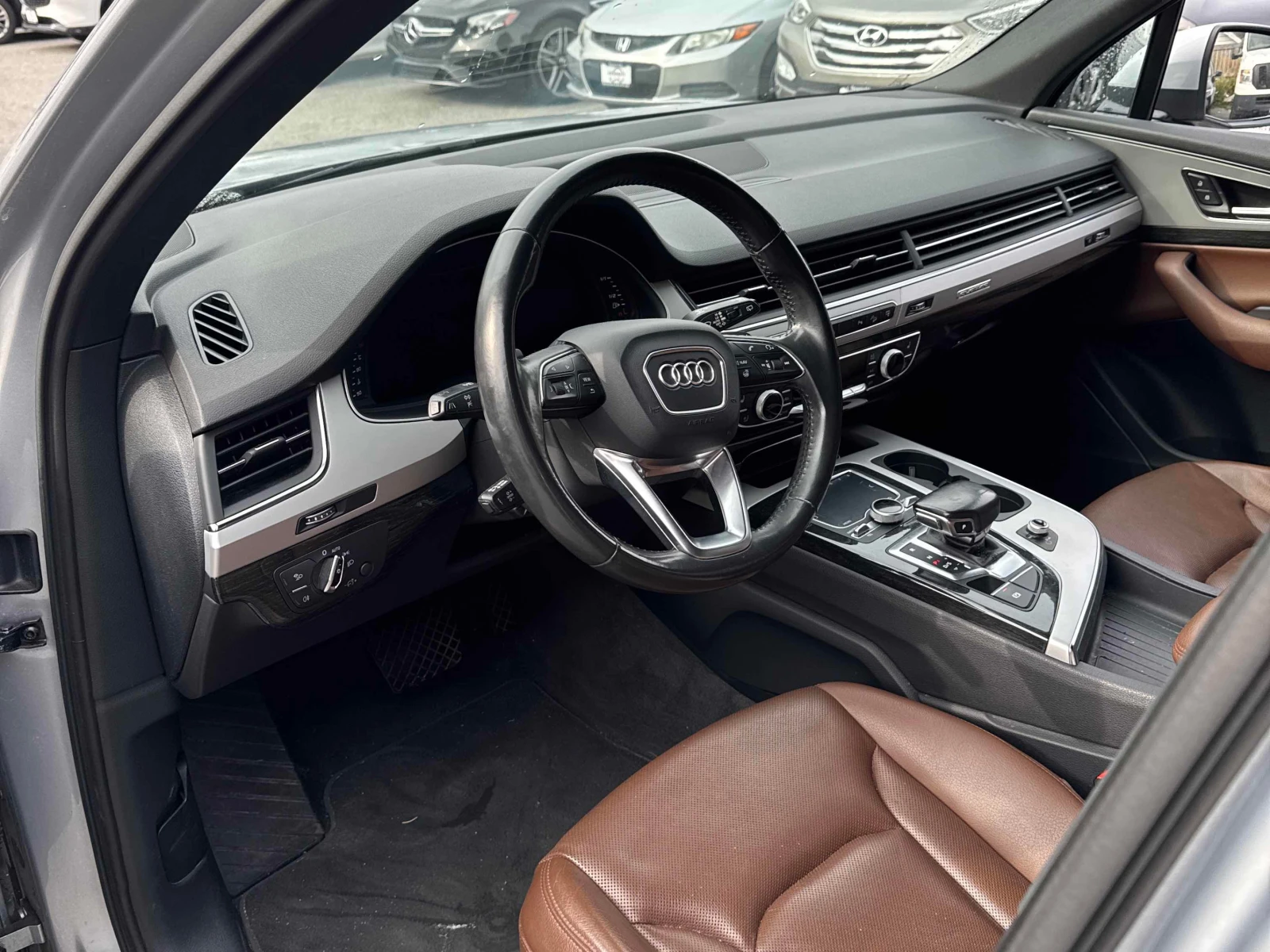 Audi Q7 * 3.0T Progressiv * АВТОКРЕДИТ БЕЗ ПЪРВОНАЧАЛНА, снимка 7 - Автомобили и джипове - 56035251