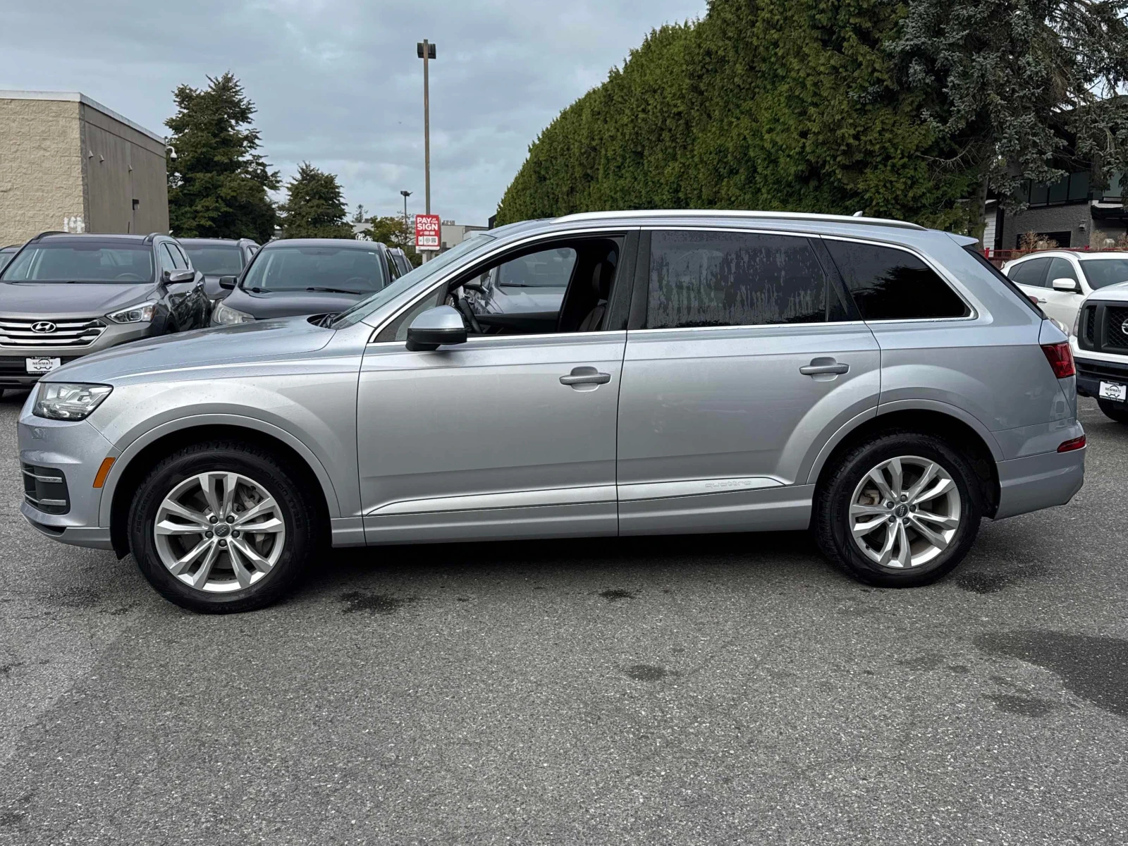 Audi Q7 * 3.0T Progressiv * АВТОКРЕДИТ БЕЗ ПЪРВОНАЧАЛНА, снимка 3 - Автомобили и джипове - 56035251