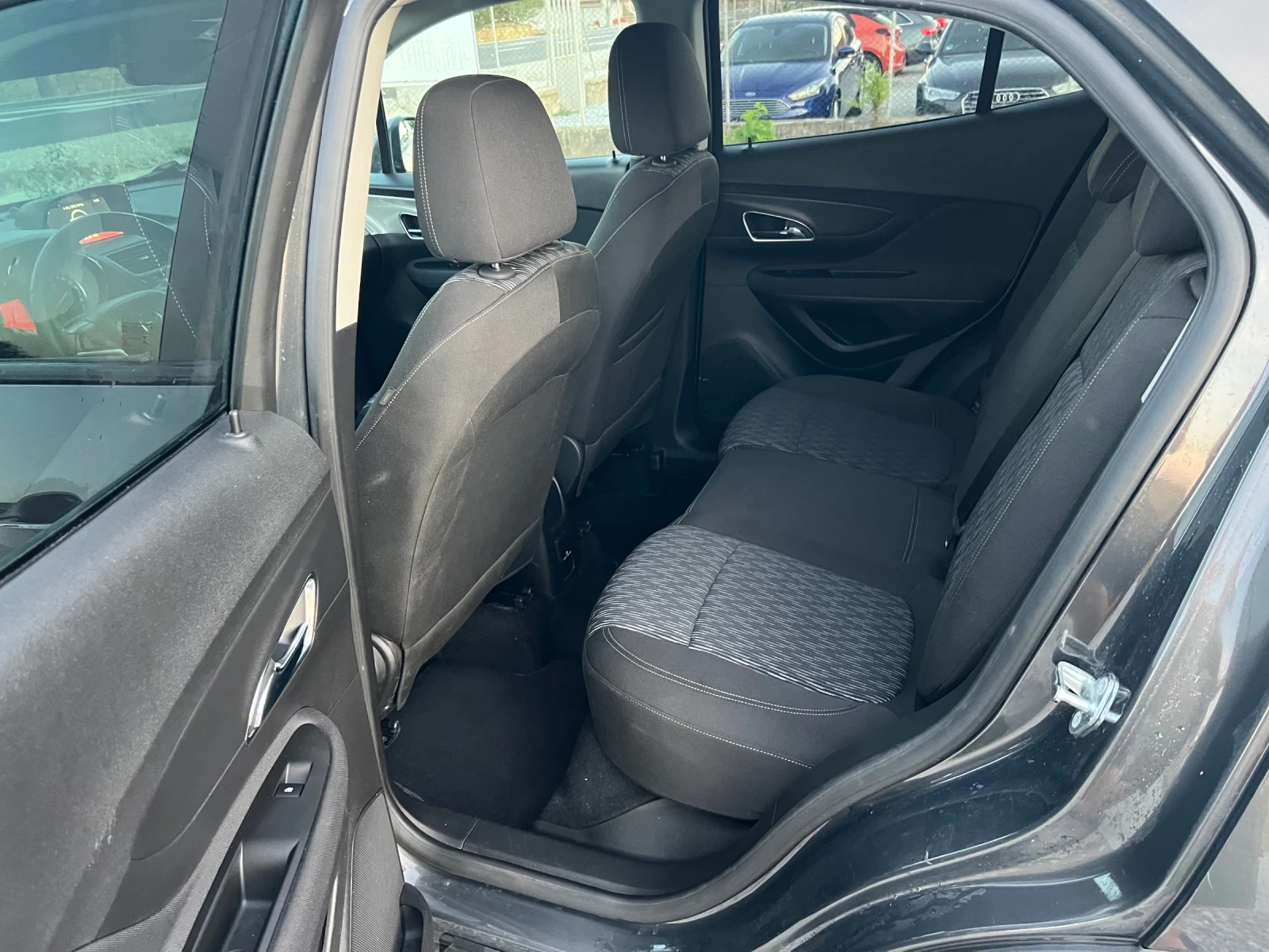 Opel Mokka, снимка 7 - Автомобили и джипове - 56076160