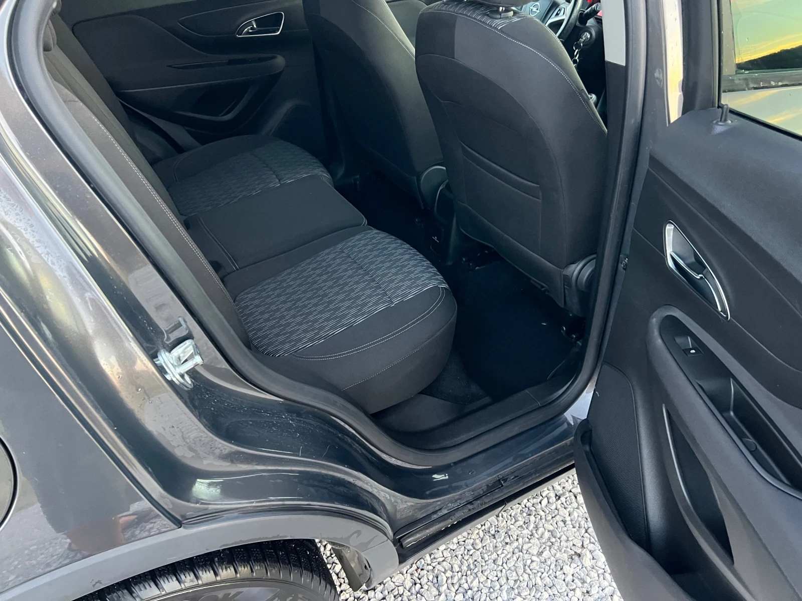 Opel Mokka, снимка 12 - Автомобили и джипове - 56076160