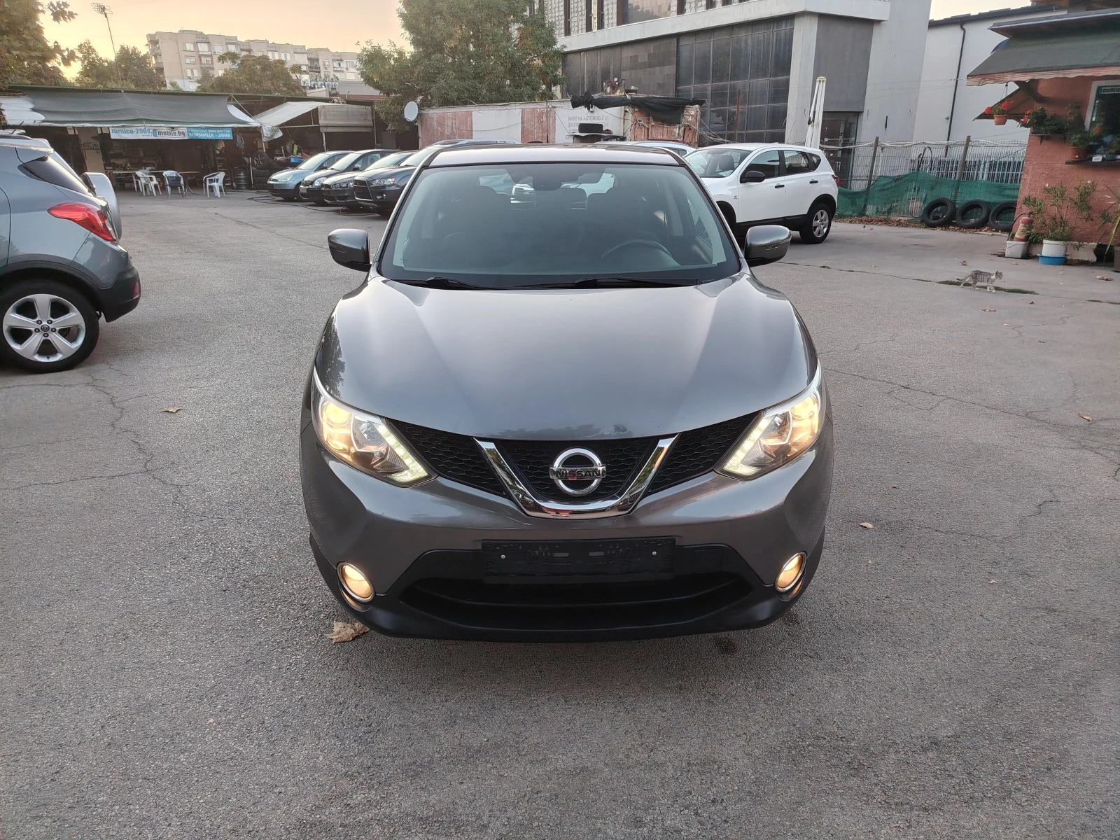 Nissan Qashqai 1.5 BARTER 110, снимка 2 - Автомобили и джипове - 56303017
