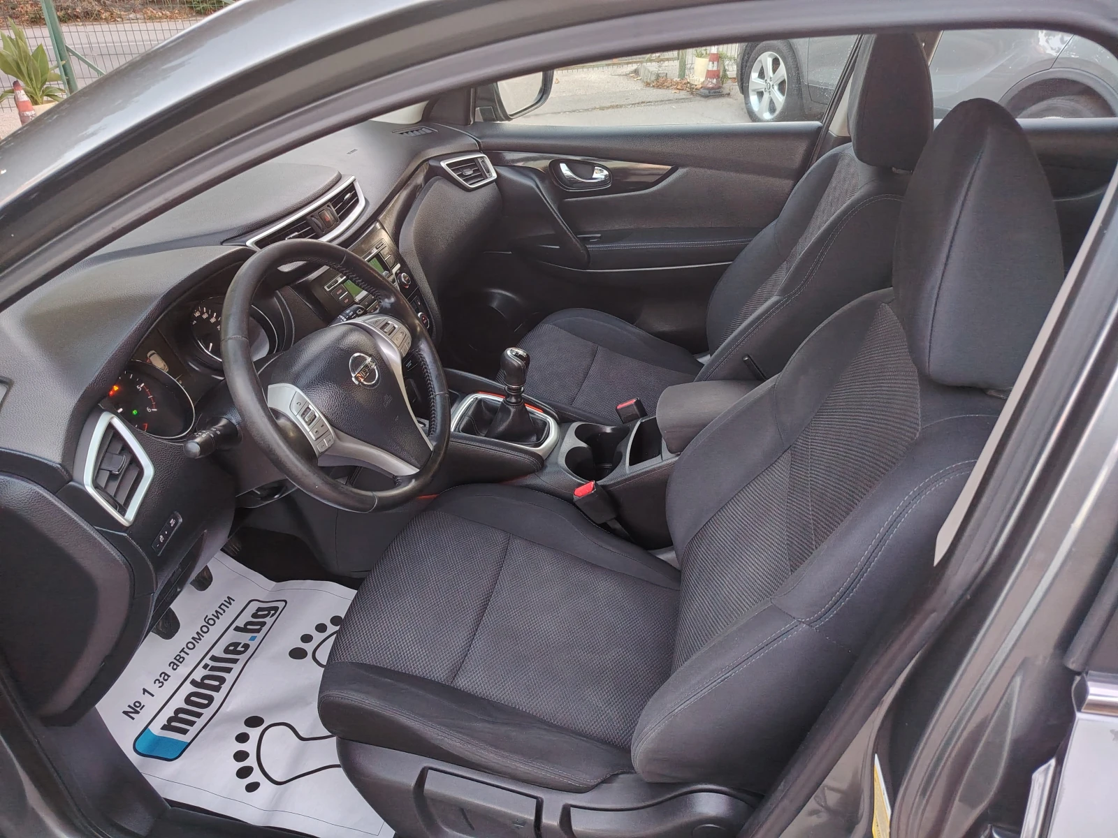Nissan Qashqai 1.5 BARTER 110, снимка 9 - Автомобили и джипове - 56303017