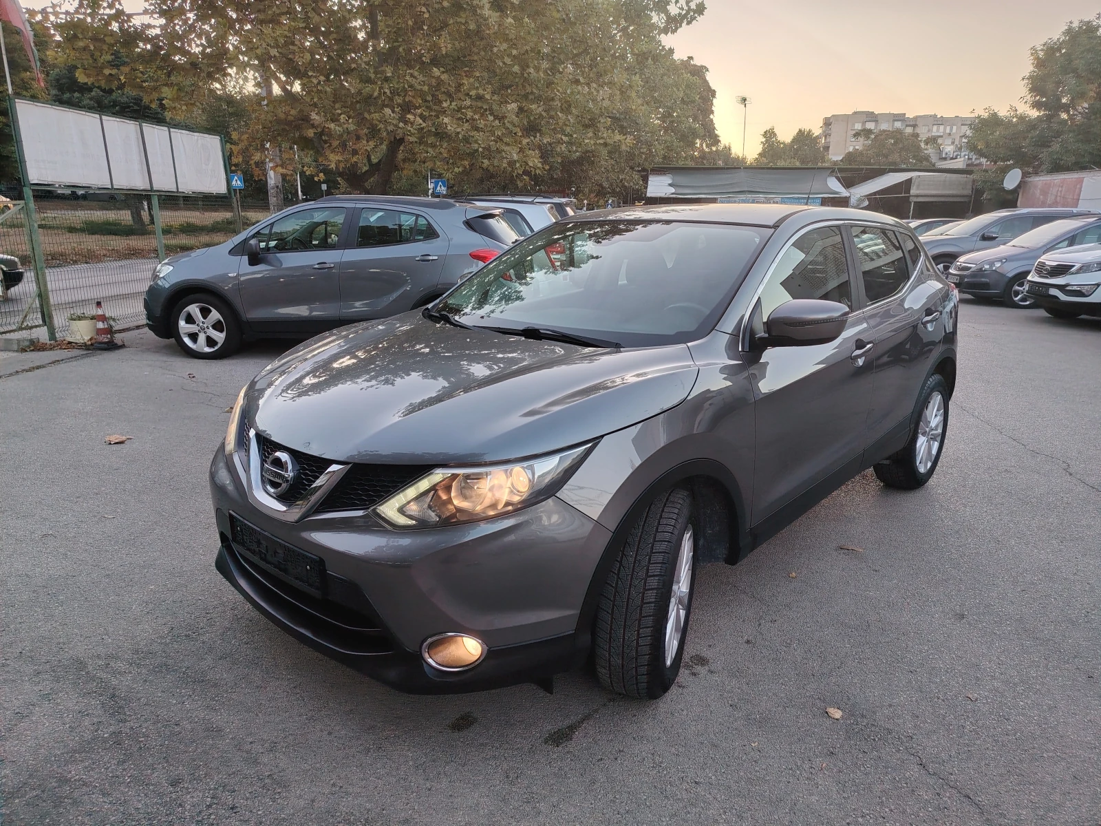 Nissan Qashqai 1.5 BARTER 110, снимка 3 - Автомобили и джипове - 56303017