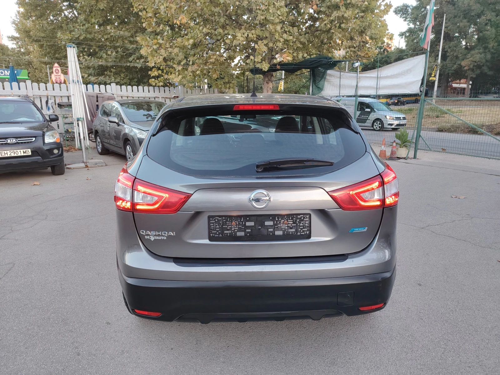 Nissan Qashqai 1.5 BARTER 110, снимка 6 - Автомобили и джипове - 56303017