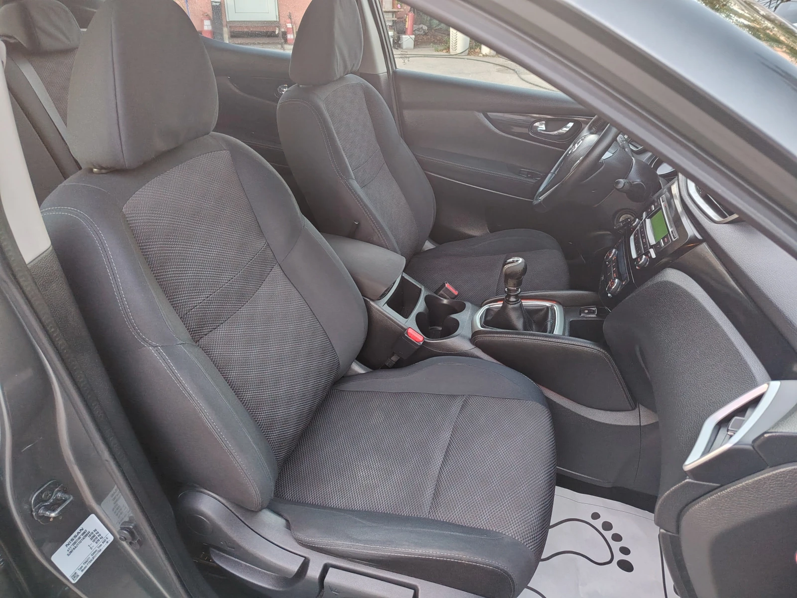 Nissan Qashqai 1.5 BARTER 110, снимка 14 - Автомобили и джипове - 56303017