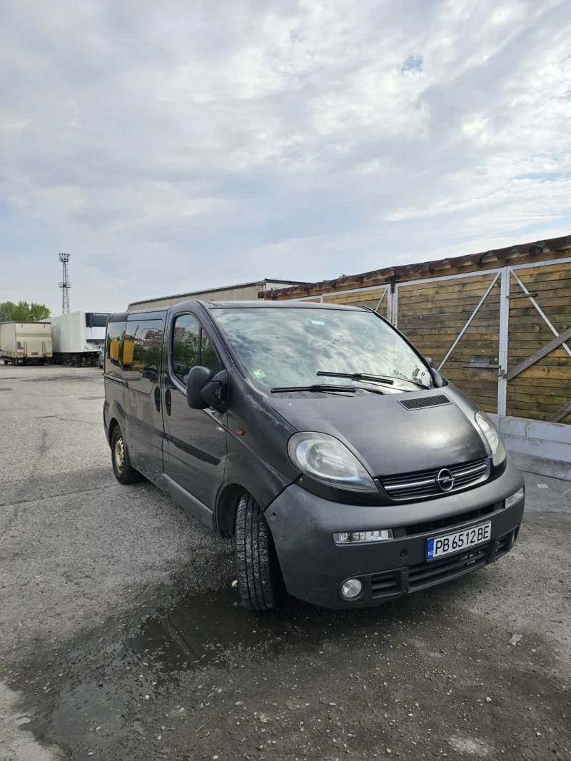 Opel Vivaro 2.5CDTI, снимка 1 - Бусове и автобуси - 46974817