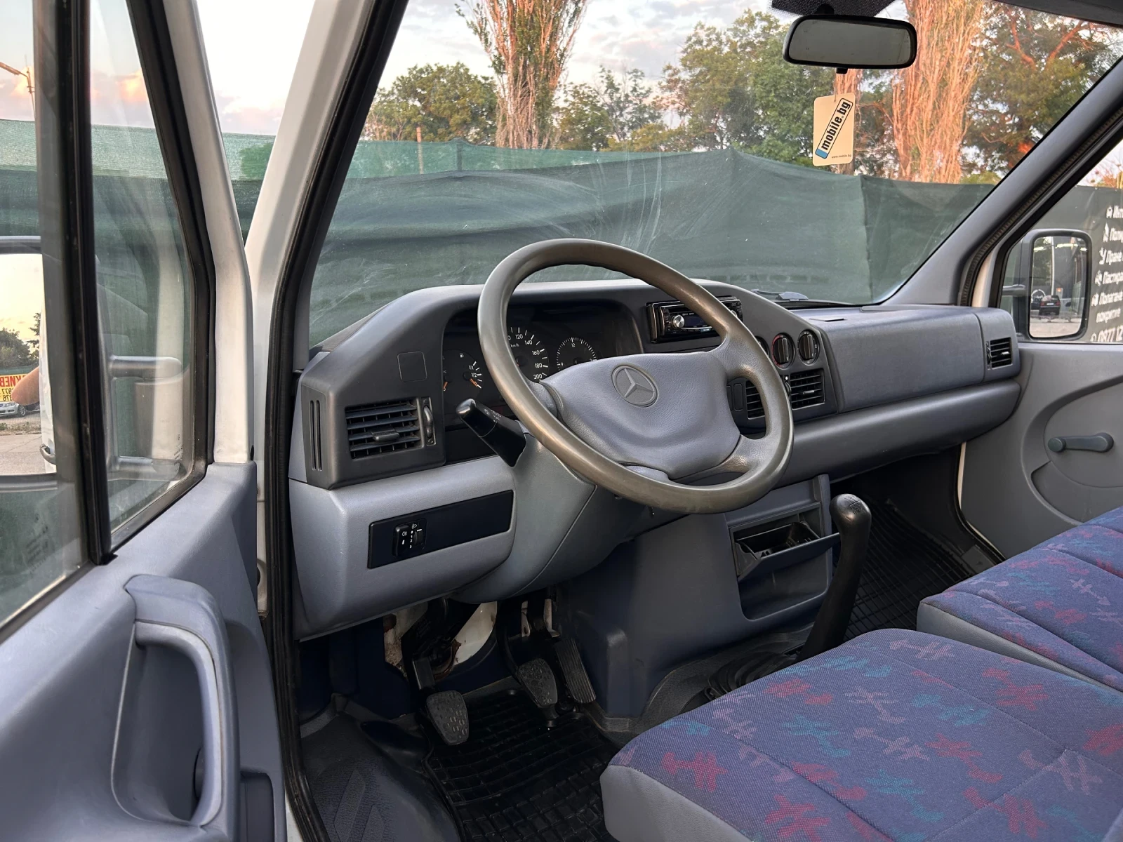 Mercedes-Benz Sprinter 410 Животновъд - изображение 9