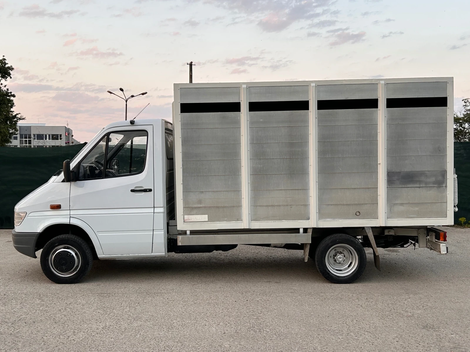 Mercedes-Benz Sprinter 410 Животновъд - изображение 2