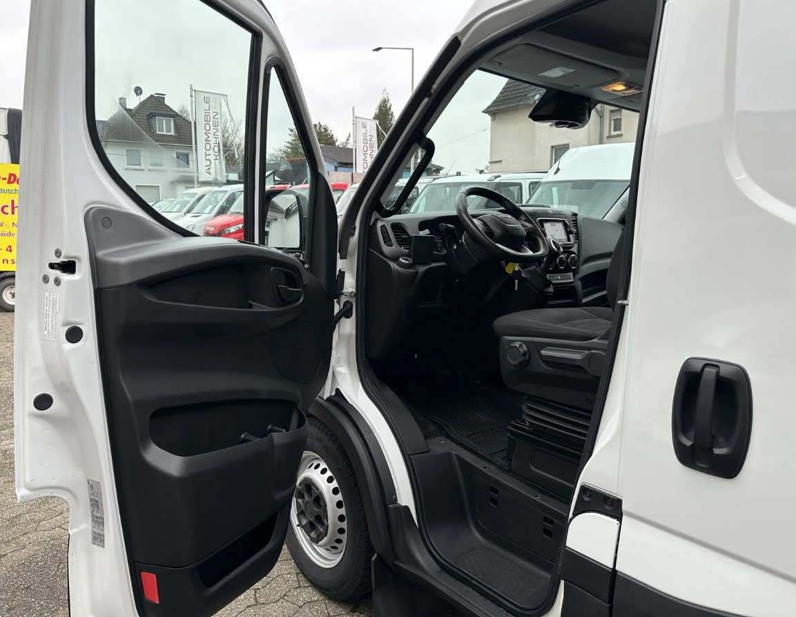 Iveco 35S18 3.0* HI-MATIC* MAXI* LED* ВЪЗГЛАВНИЦИ* 2 СТР.ВРАТИ - изображение 9