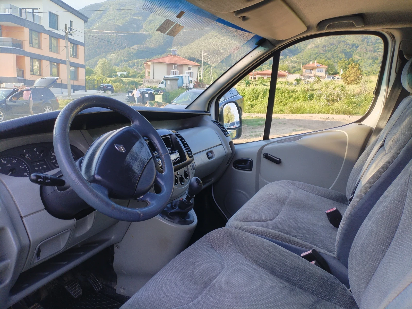 Renault Trafic 1.9 DTI 82hp Багажник ТОП , снимка 9 - Бусове и автобуси - 54765496