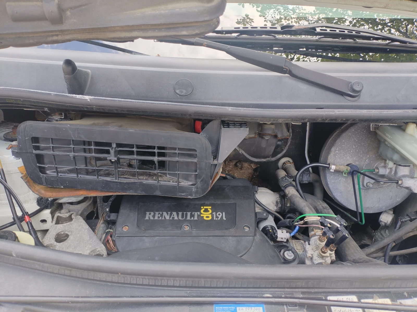 Renault Trafic 1.9 CDTI 82hp Багажник ТОП , снимка 12 - Бусове и автобуси - 54765496