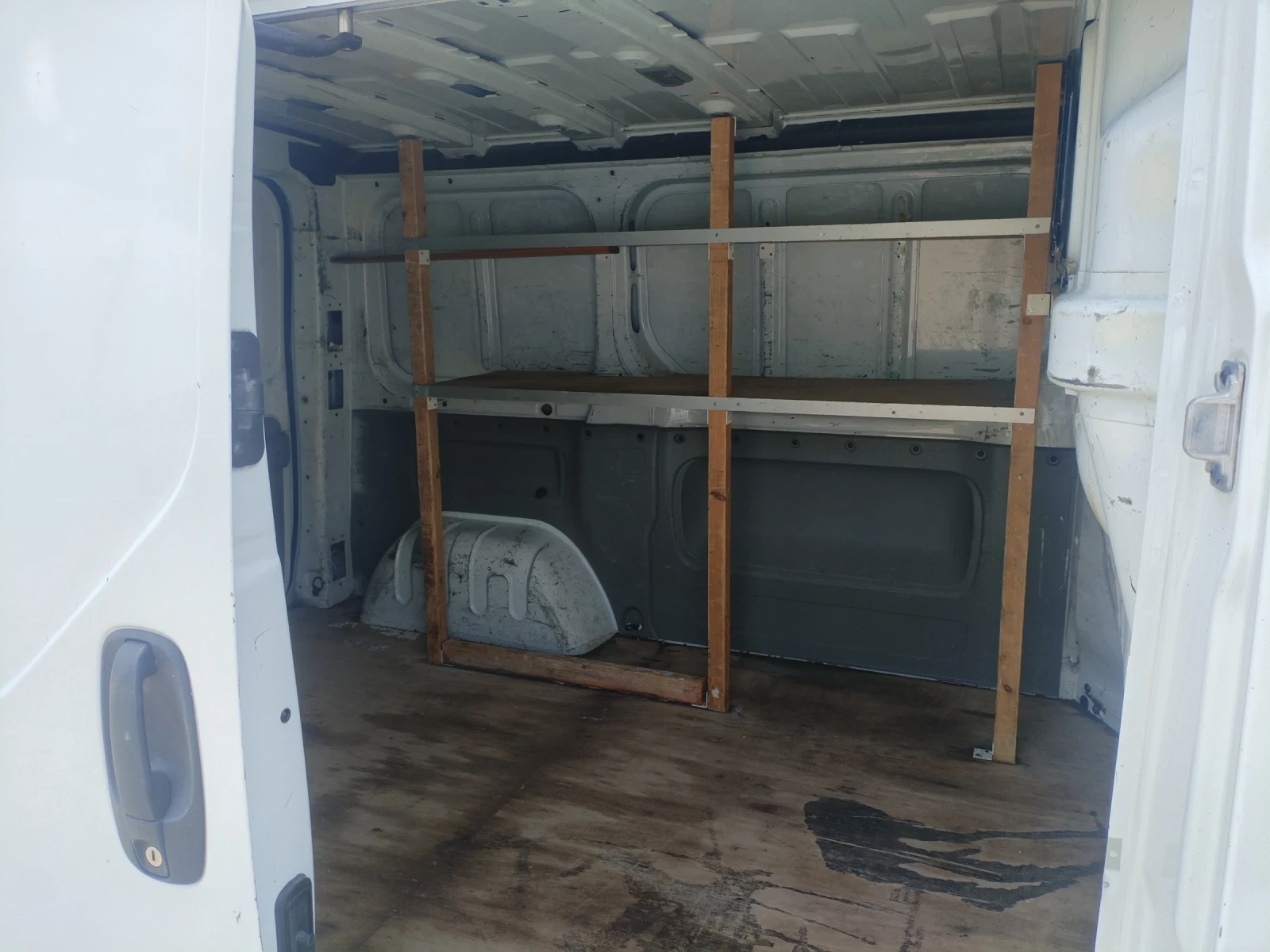 Renault Trafic 1.9 CDTI 82hp Багажник ТОП , снимка 11 - Бусове и автобуси - 54765496