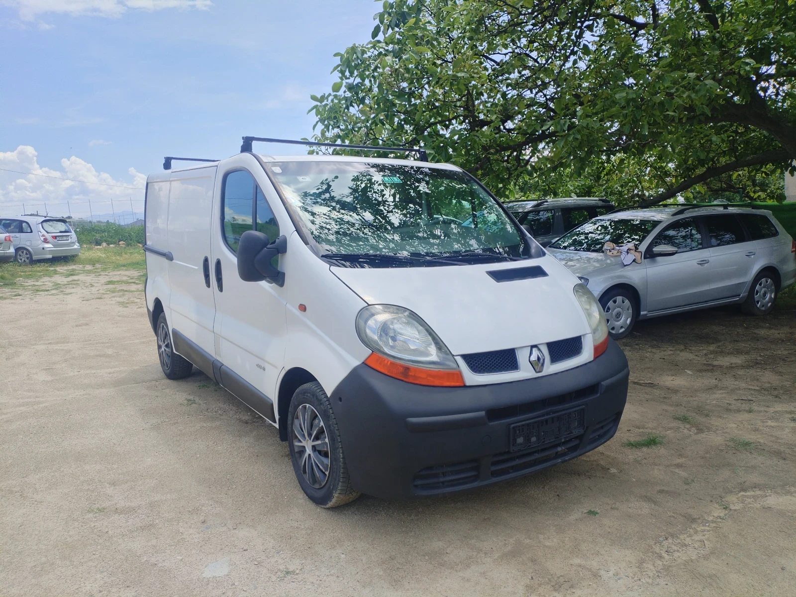 Renault Trafic 1.9 CDTI 82hp Багажник ТОП , снимка 4 - Бусове и автобуси - 54765496
