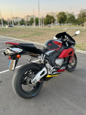 Обява за продажба на Honda Cbr 1000RR ~8 300 лв. - изображение 4 | Auto.bg Обява за продажба на Honda Cbr 1000RR ~8 300 лв. - изображение 4