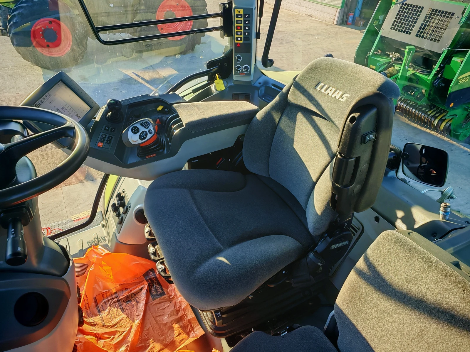 ������� Claas Arion 650 ������ � ������������ ������ 20% | Mobile.bg � ����������� 14
