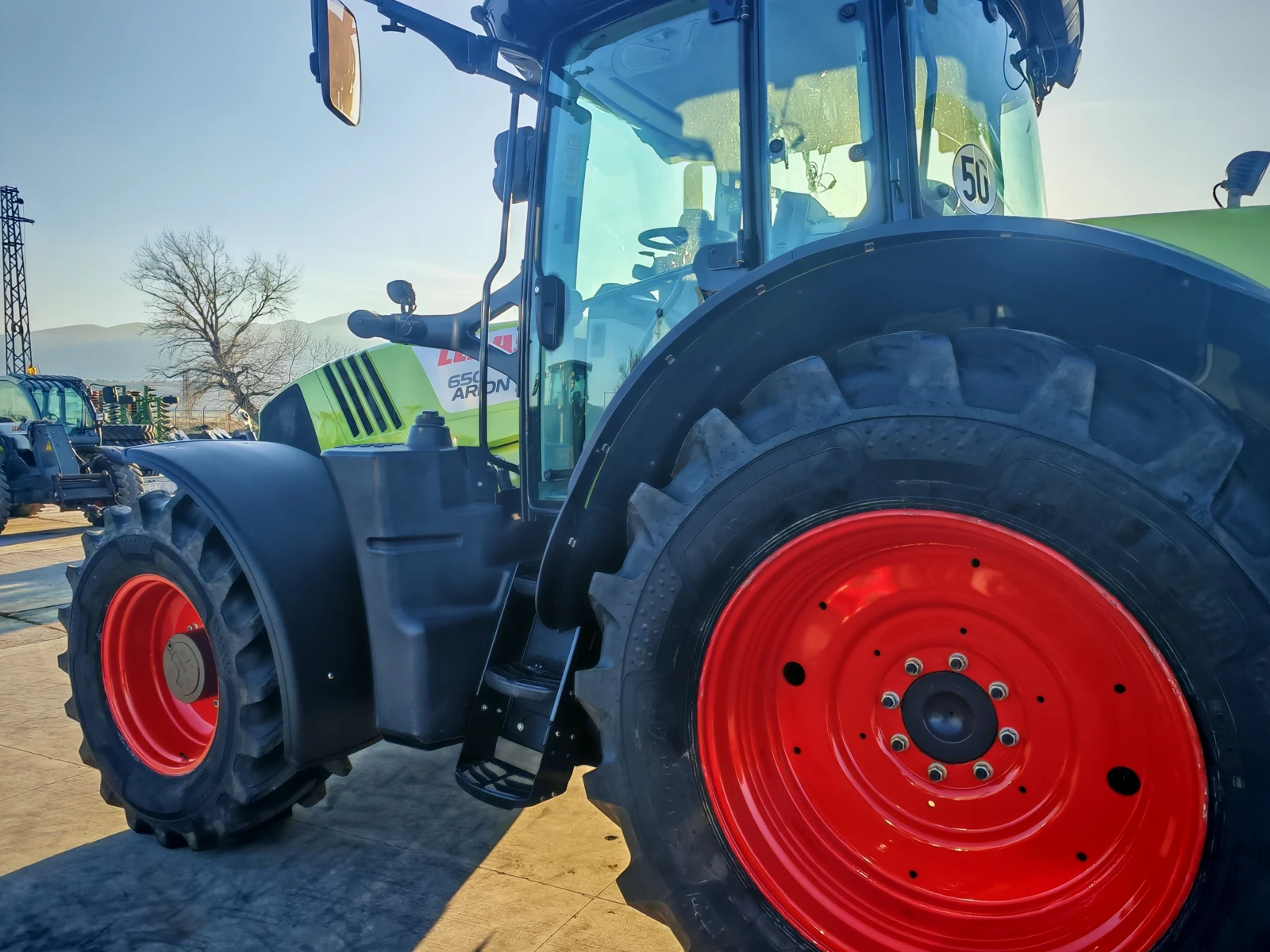 Трактор Claas Arion 650 лизинг с първоначална вноска 20% - изображение 7
