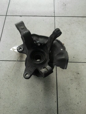 Шенкел преден десен Киа Каренс 2.0crdi