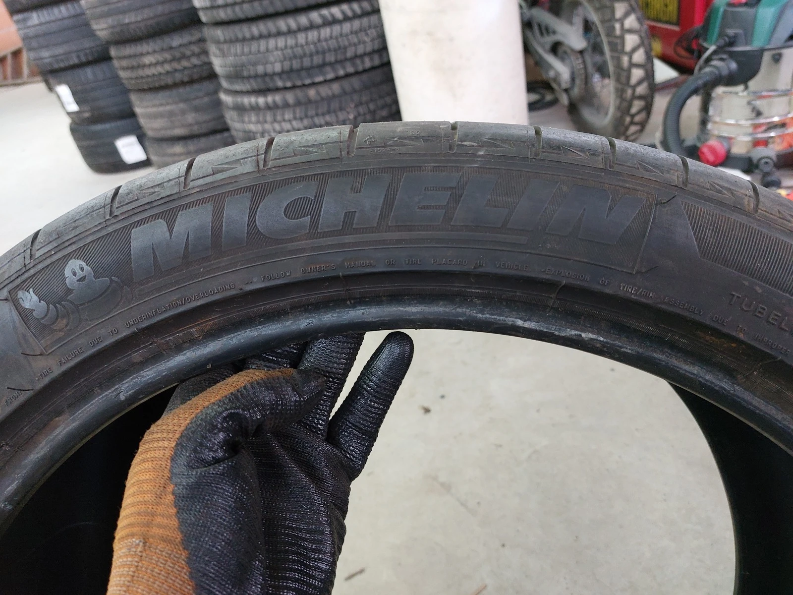 ���� 295/35R21 | Mobile.bg � ����������� 4