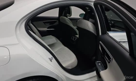 Mercedes-Benz C 300 AMG* LINE* BURMESTER* ОБДУХВАНЕ* ДИСТРОНИК* ХЕДЪП*, снимка 14