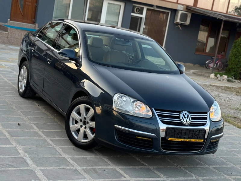 VW Jetta 1.6i 102кс ГАЗ-БЕНЗИН КЛИМАТРОНИК , снимка 1 - Автомобили и джипове - 46547640