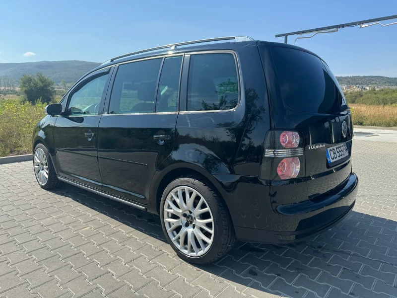 VW Touran, снимка 7 - Автомобили и джипове - 47486516