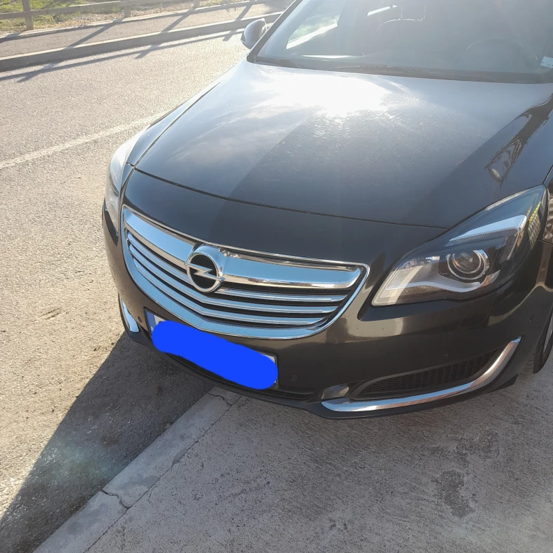 Opel Insignia, снимка 1 - Автомобили и джипове - 47485836