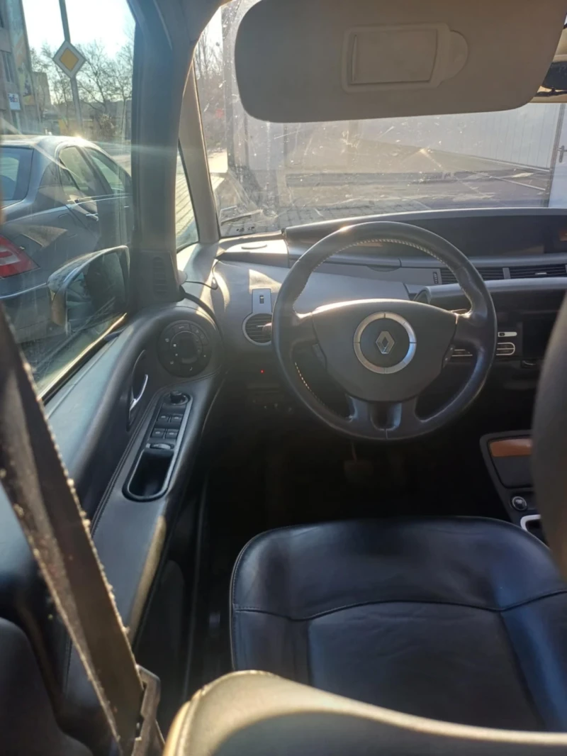 Renault Espace, снимка 11 - Автомобили и джипове - 48384511