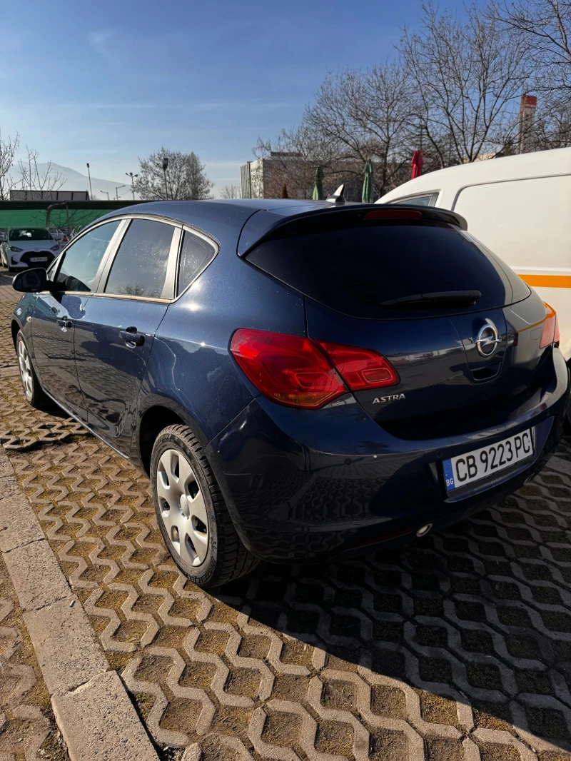 Opel Astra, снимка 2 - Автомобили и джипове - 49006206