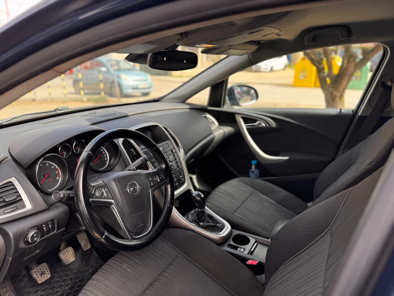 Opel Astra, снимка 13 - Автомобили и джипове - 49006206